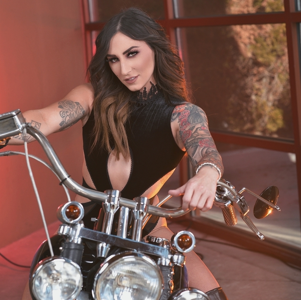 Meet your Posher, Kambry